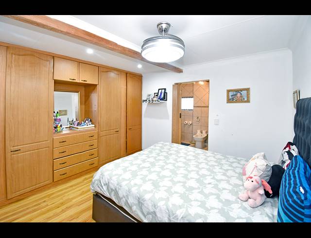 4 BEDROOM FREEHOLD FOR SALE IN HIGHWAY GARDENS